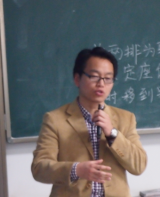 李德智副主任介绍本科生导师制