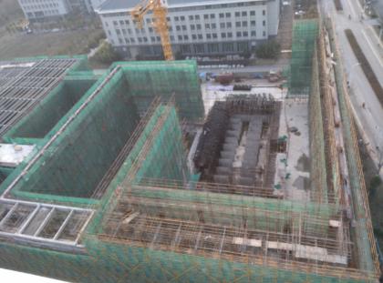 建设中的土木实验大厅