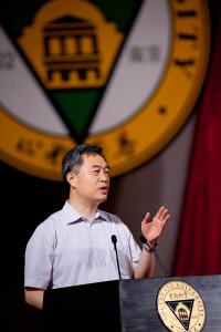 沈炯校长